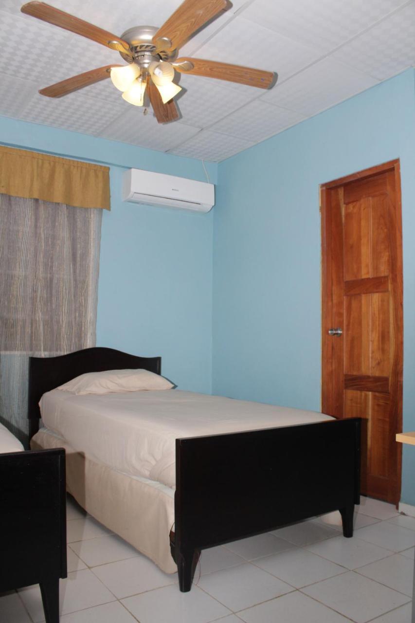 Hostel Guayacan Puerto Armuelles Luaran gambar